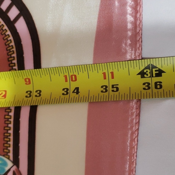 R-1631- Women's Scarf Pink Blue Black NWT - Picture 5 of 7